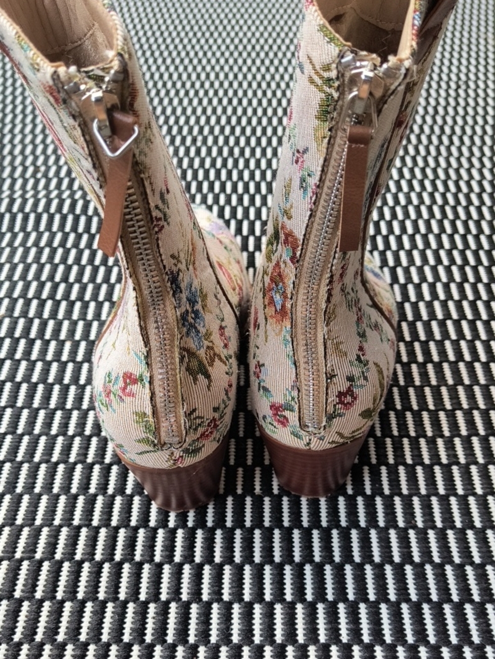 Altar'd State Demi Floral Tapestry Boot - Picture 4 of 8
